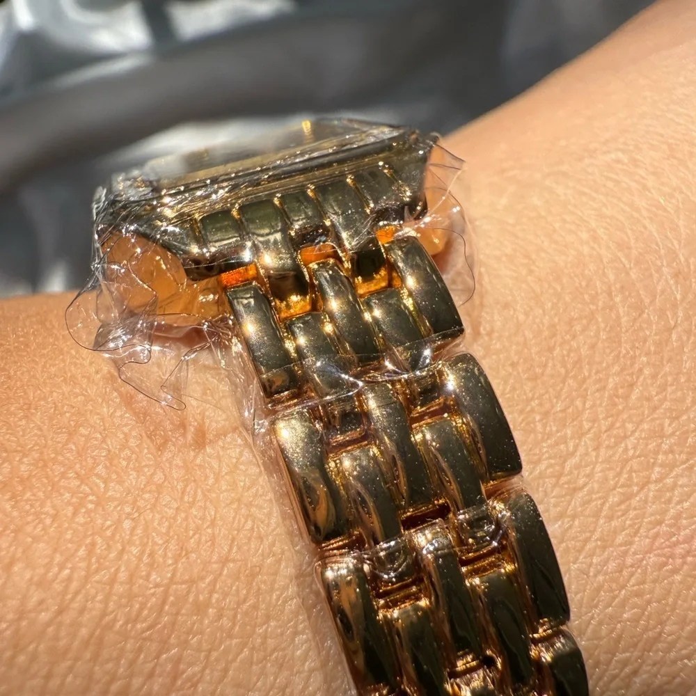 Panthere Classic Gold Crystal Stainless Steel Gold Watch